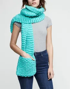 Wool & The Gang - Kit - Jolly Pocket Scarf
