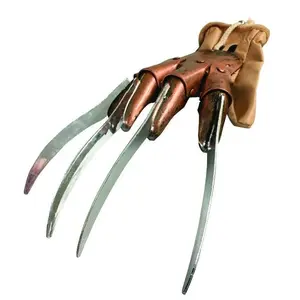Freddy Krueger Glove - Nightmare on Elm Street - Deluxe Costume Accessory