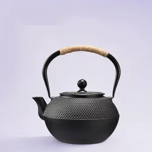 Vintage Black Iron Teapot, Ideal Gift for Tea Enthusiasts & Home Decor