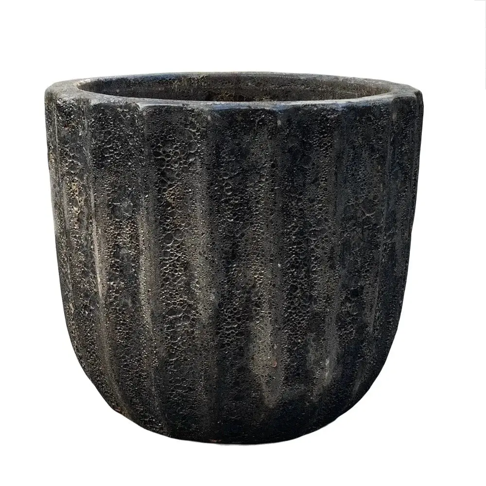 Black Ribbed Planter