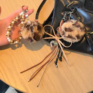 Trendy Plush Leopard-Print Heart Keychain, Sports & Outdoor Accessory, Unique Niche Item, Exquisite Bag Charm for Couples, Bag Charms