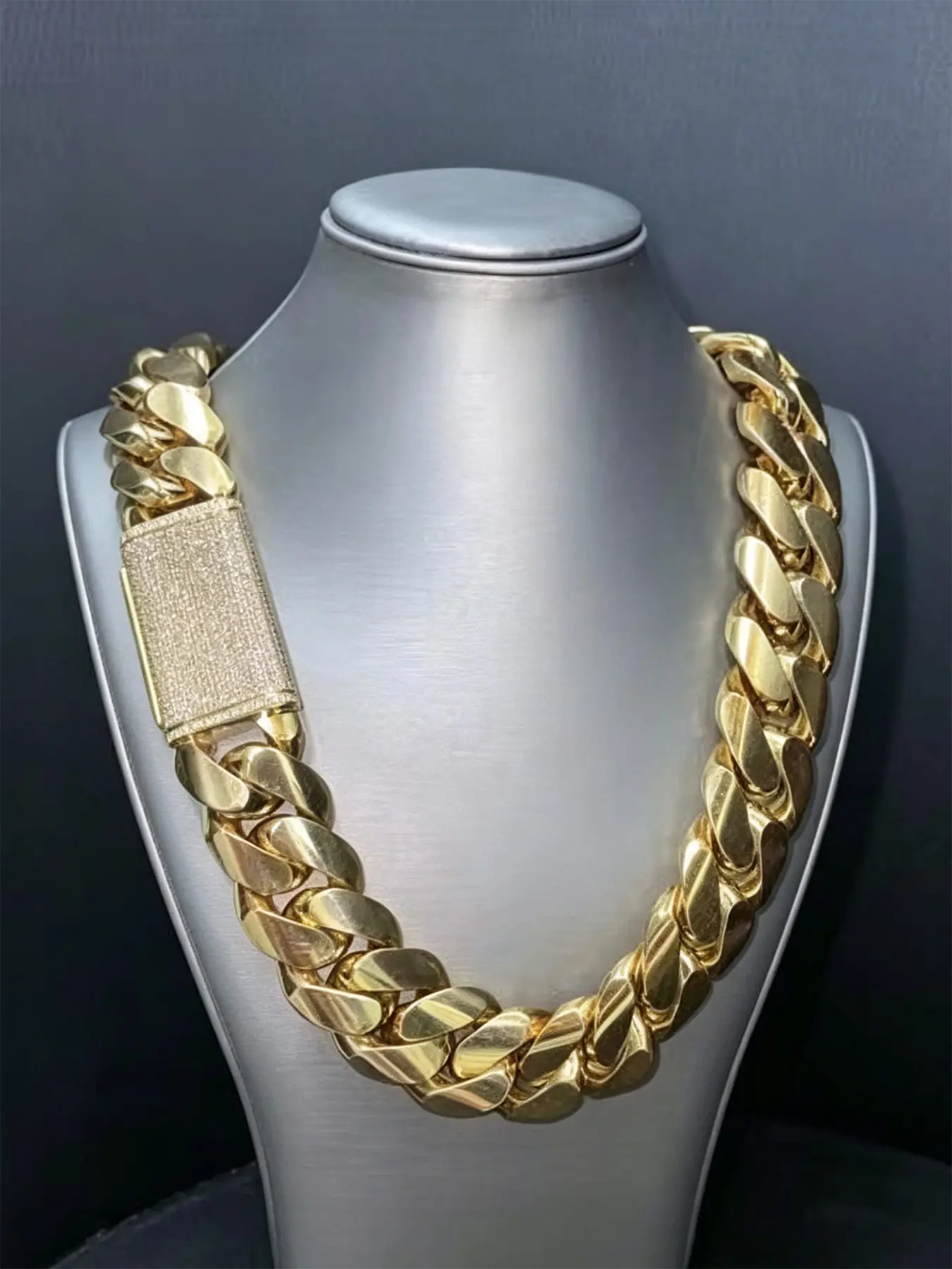 Diamond Set Cuban Chain Handmade Cuban Chain Necklace Cuban Link Chain with VVS1 Frame Cut Brilliant Moissanite Diamonds, Unisex Hip Hop Party Jewelry Party Wear, Anniversary Gift, Bling Necklace, Cuban Link Design