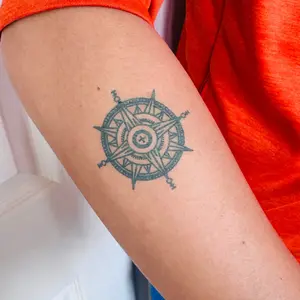 The Anchor Point — Fine Line Compass