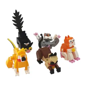 200 Pcs Mini building blocks Animal Figurines Set,5 in 1 Flexible Fidget Toys,Surprise 3D Animals Cute cat dog Desk Decor, Party Favors