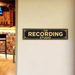 1pc 2D Plane Retro Metal Wall Decor 'Recording Studio' Sign, Vintage Metal Sign - Lettered Iron Plate Studio Decoration, Suitable for Music Room Installation - 3.94x 15.75inch (10x 40cm) - Gift for Musicians and Producers, Room Decoration