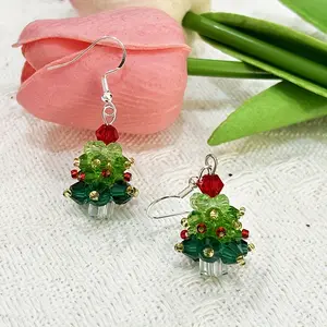 Green & Red Women's Elegant Beaded Christmas Tree Earrings - Holiday Party Jewelry with Hook Design, All-Season Hanging Earrings for Daily Wear & Special Occasions, Sophisticated Style, Christmas Jewelry, Seasonal Fashion, Frenchstyle Jewelry