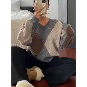 Women’s V-Neck Long-Sleeve Pullover Sweater, Autumn/Winter Loose Fit Colorblock Casual Fashion Cozy Cute Sweater Top, Women Fall Winter Knitwear