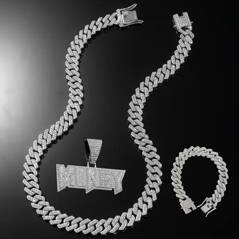 Fashionable men's hip-hop letter pendant, zinc alloy gold shiny rhinestone jewelry, a gift for lovers and friends, a very fashionable and versatile necklace