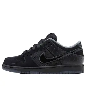 Nike Dunk Low 'Ducks of a Feather Black University of Oregon PE' HV1470-001 Nike Dunk Low 'Ducks of a Feather Black University of Oregon PE' HV1470-001