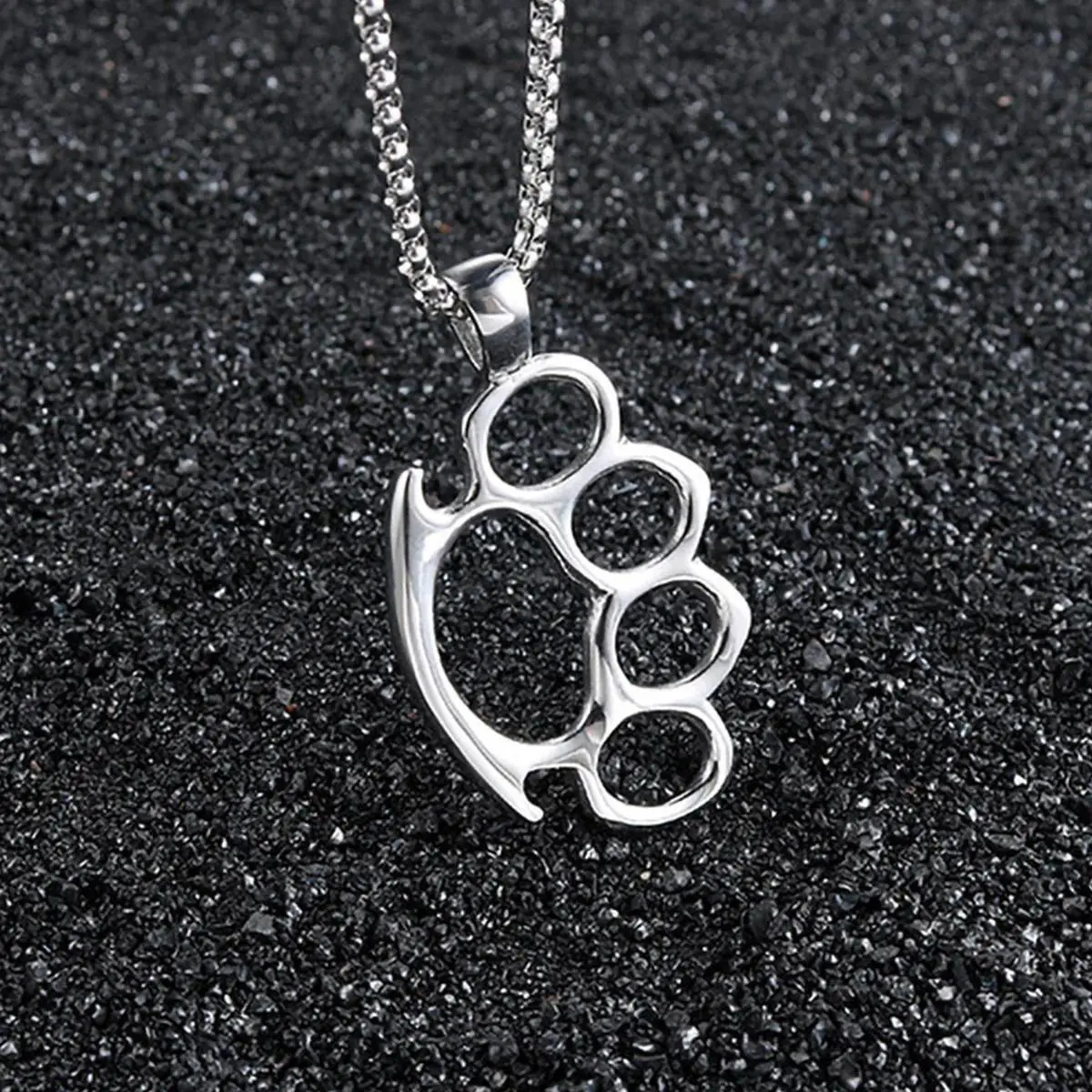 Vintage Fashion Brass Knuckles Pendant Necklace for Women Men Y2k Grunge Jewelry Goth Gothic Accessories Halloween Collar