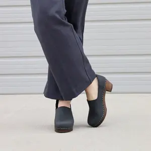 Swedish Wooden Clogs for Women / Bridget Closed Back / Women High Heel Shoes / Nubuck Leather Clogs / Black