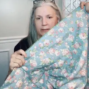 Floral Print Summer Quilt, Floral Coverlet Bedding, 1 Count Soft Skin Friendly Breathable Air Conditioning Quilt, Suitable for Bedroom Living Room or Dorm, Soft Lightweight Quilts