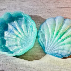 Epoxy resin scallop trinket box