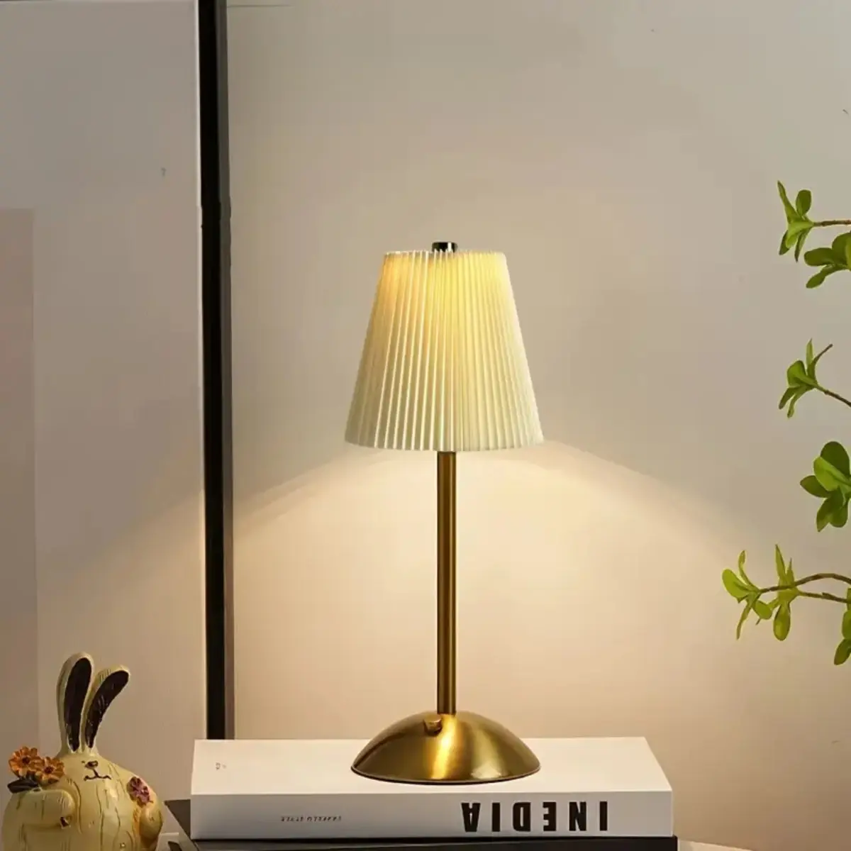 Nordic Style Touch Dimmable Dimming Lighting Iron Art Table Lamp, Modern Minimalist Design, Home Decoration Lamp, Perfect for Bedroom, Bedside, Modern Nightstand Lamps, Dining Room, Outdoor Parties, Decorative Gentle Lamp