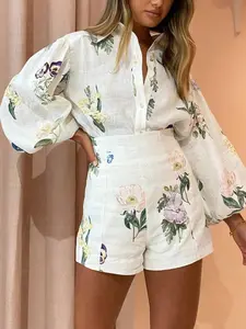 Women's Floral Print Curved Hem Shirt & Shorts Two-piece Set, Casual Short Sleeve Top & Shorts for Summer, Ladies Clothes for Daily Wear, Suits, Blouse Shorts Set, Womenswear