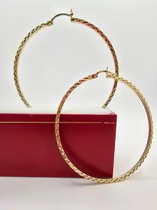 10KT DIAMOND CUT DESING STRAIGHT EDGE HOOPS EARRINGS Size 2MM 6 Weight 5.7GR