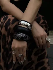 1-3 Pcs Vintage Artistic Bracelet Set, Red Glossy Resin + Leopard Print Resin + Milky White Geometric Resin, Women’s Accessories for Daily Wear & Retro Parties to Show Bold Personality