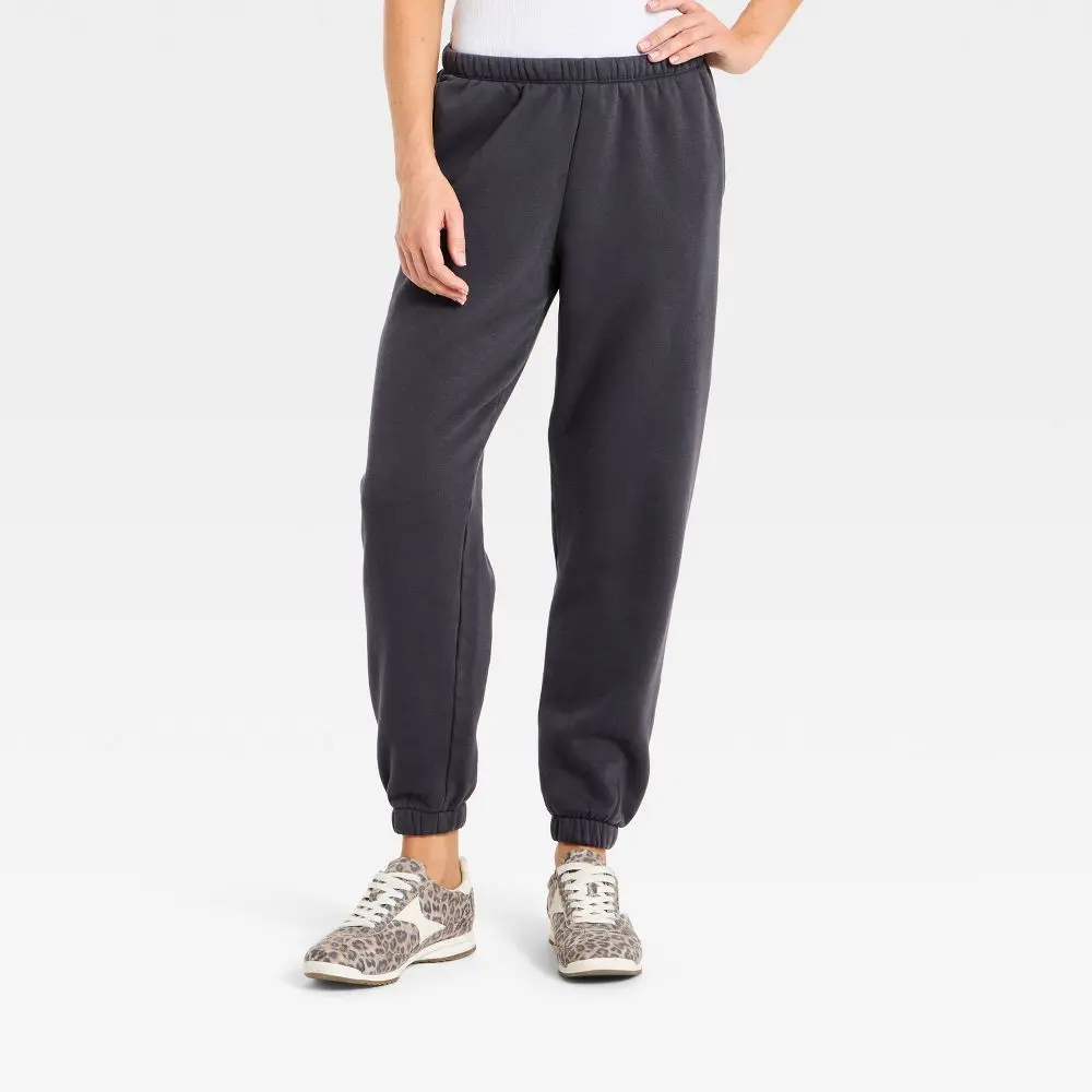Women's Mid-Rise Fleece Jogger Pants - Universal