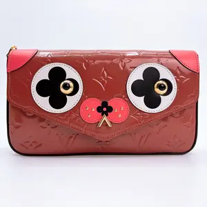 Pre-owned Louis Vuitton Pink Monogram Vernis Pochette Felicie Valentine Dog