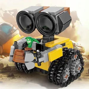 Cute Mini Robot DIY Building Model Kit, Desktop Decoration Collectible Figurine, Fun Assembly Set, Holiday & Birthday Gift