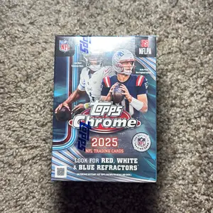 Topps Chrome 2025 NFL Trading Card Value Box