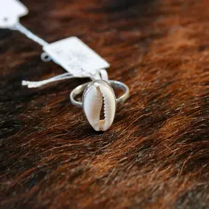 Shell Ring (Handmade)