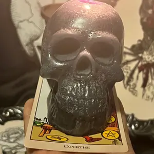 Protection Skull Candle