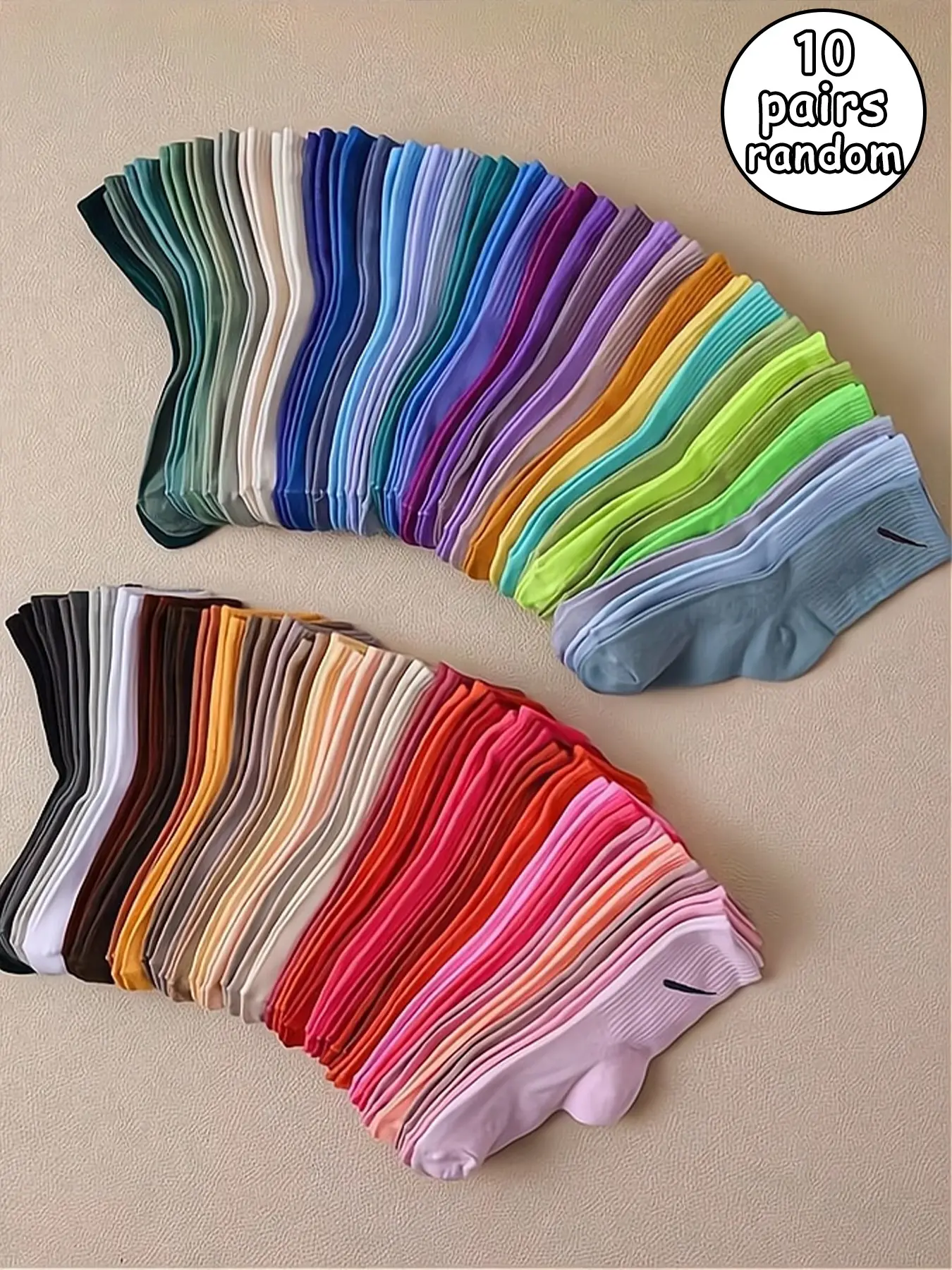 Random Color Women's Graphic Fitted Crew Socks, Everyday Casual Comfortable Breathable Socks for Daily Wear, Multipack Socks Set Knit Socks for All Seasons