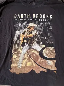 Garth Brooks World Tour 2014-17 Shirt