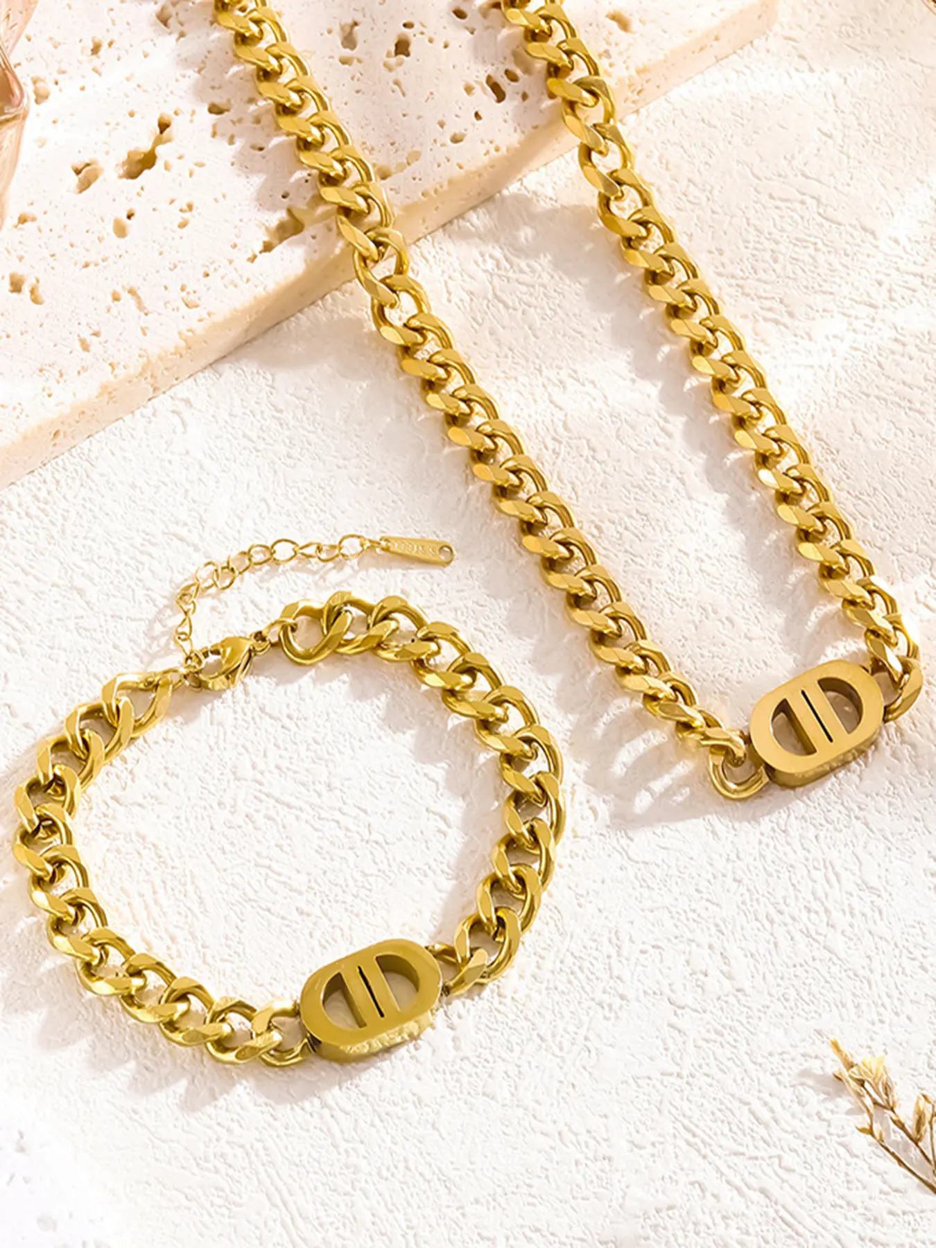 3pcs Vintage Elegant Stainless Steel Letter Pendant Bracelet Necklace Set, Women's Daily Wear Jewelry Sets, Mother's Day Gift, Valentine's Day Gift, Initial Necklace Set