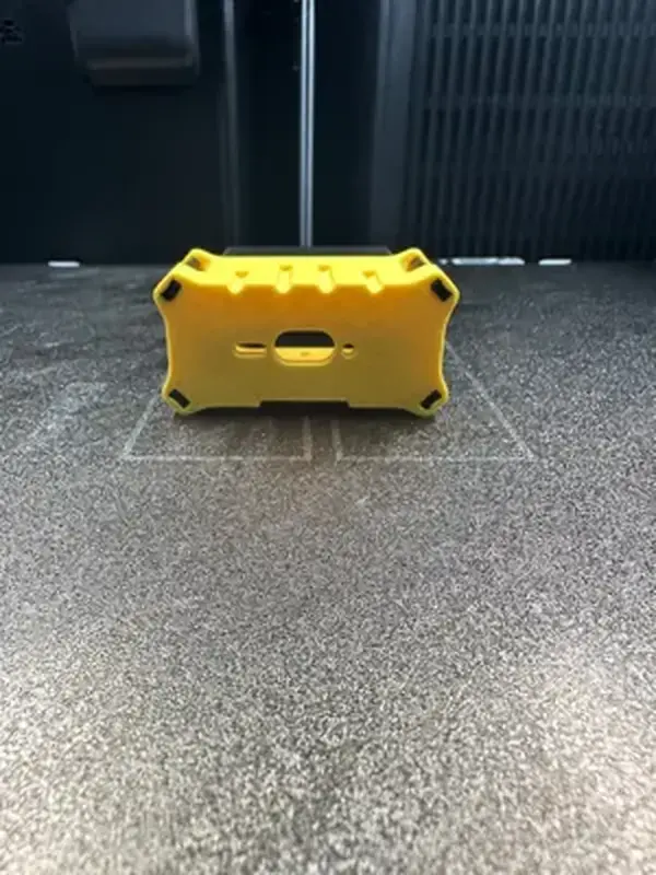 Dewalt Apple Air Pod Pro 4 Case - Protective Yellow Cover for Enhanced Durability and Style