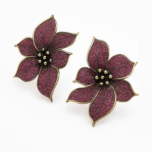 Daphne Earrings in red