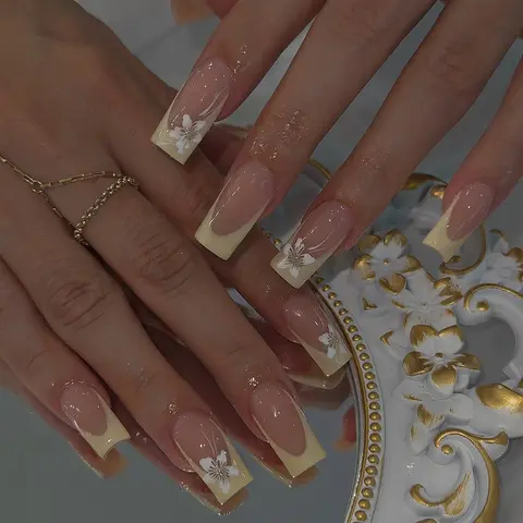 24pcs Medium Square Press-On Nails, French Style, Floral Design, Nail Designs, Flower Nails, Glossy Finish, Easy Wear Acrylic False Nails Set for Women and Girls, Pressed On Nails, French Tip Nails