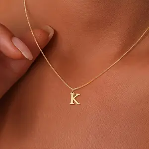 Elegant 18K Gold-Plated Stainless Steel Initial Necklace - Chic A-Z Letter Pendant for Women, Perfect for Casual Attire & Gifting