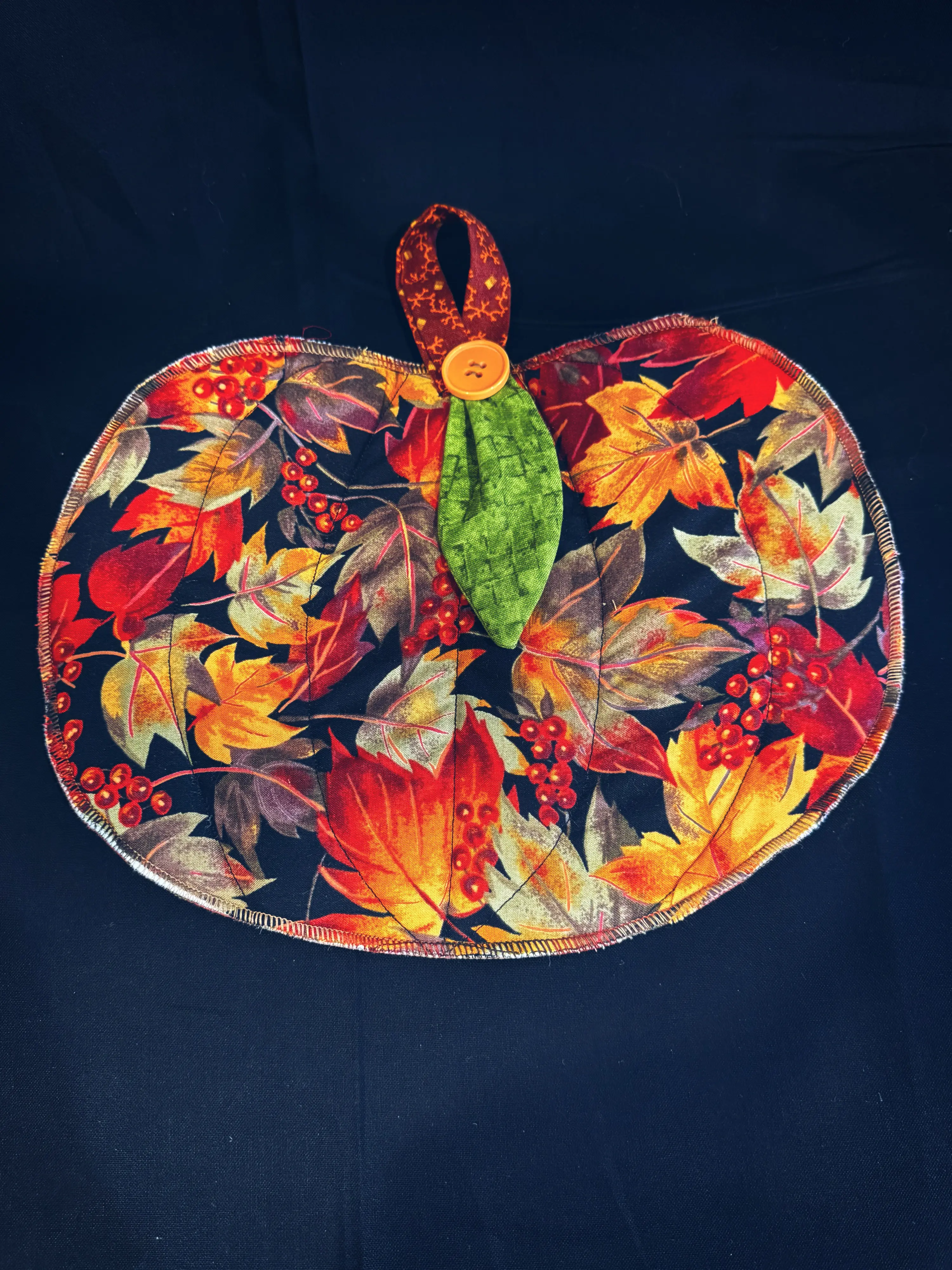 Leaf and Berry Print Pumpkin-Shaped Pot Holder