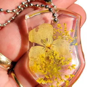 Resin Handmade Pressed Flower Keychain keys