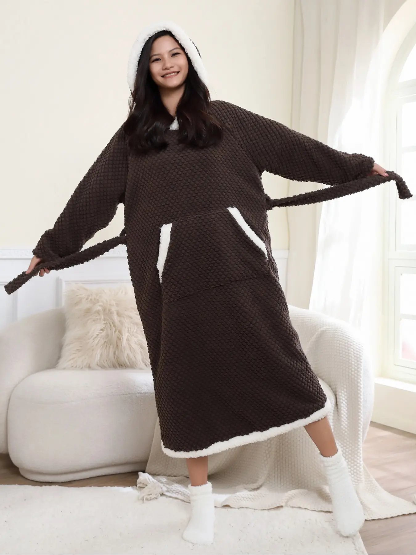 Hooded Pullover Robe with Pockets, Comfortable Home Sleepwear, Stylish Loungewear for Men & Women, Cozy Winter Nightgown