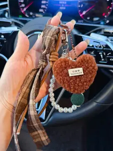 Korean Autumn and Winter New Plush Heart Car Keychain Pendant Cute Fashionable Versatile Creative Bag Charm for Women