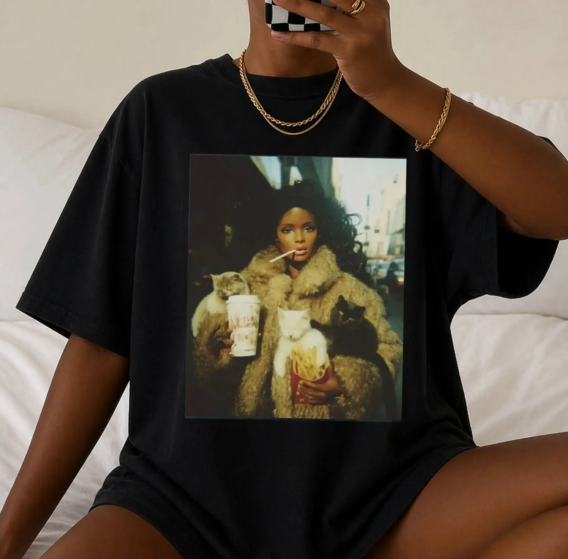 Funny Black Doll Face Meme With Cats Women's T-Shirt, Distressed Doll Face Meme Shirt, Cringy Distressed Vintage 90s Smoking Doll Tee
