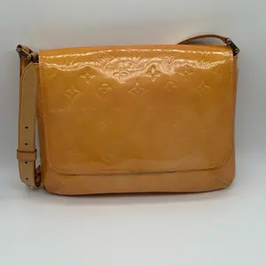 Pre-owned Louis Vuitton patent leather crossbody 1999 Monogram Vernis Thompson Street