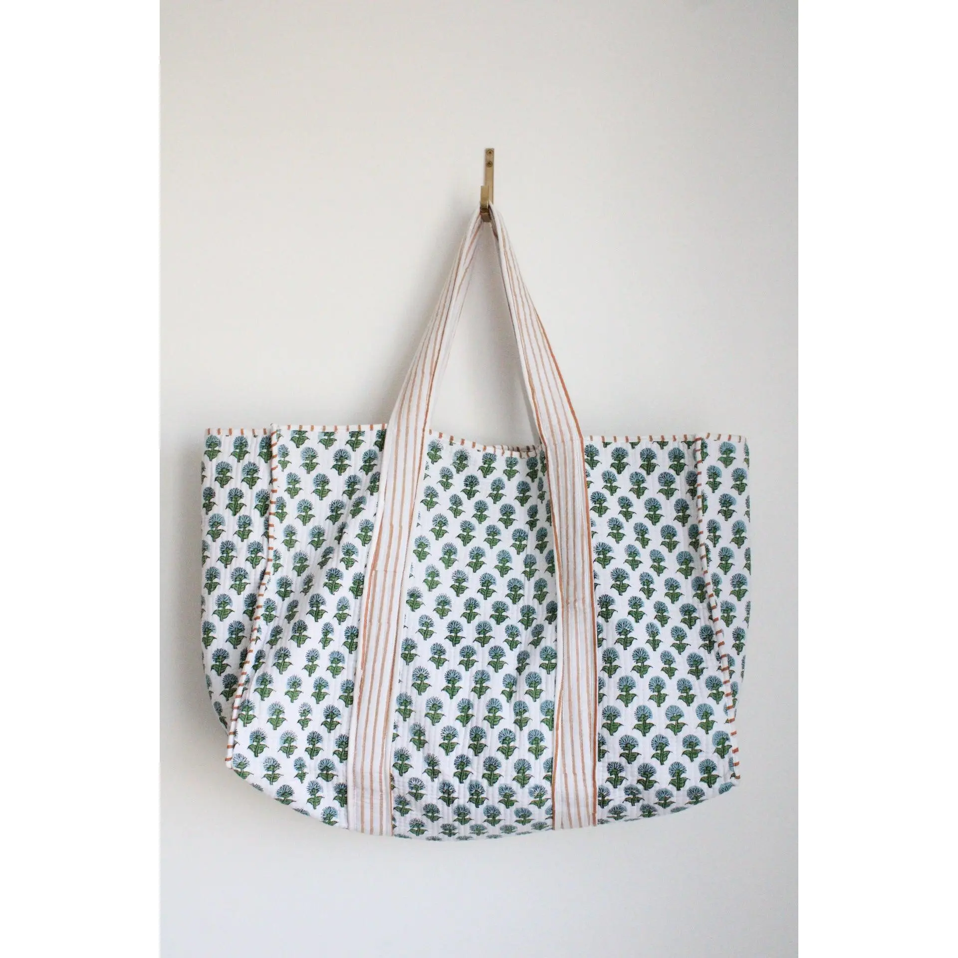 Maggie Oversized Tote Maggie Oversized Tote