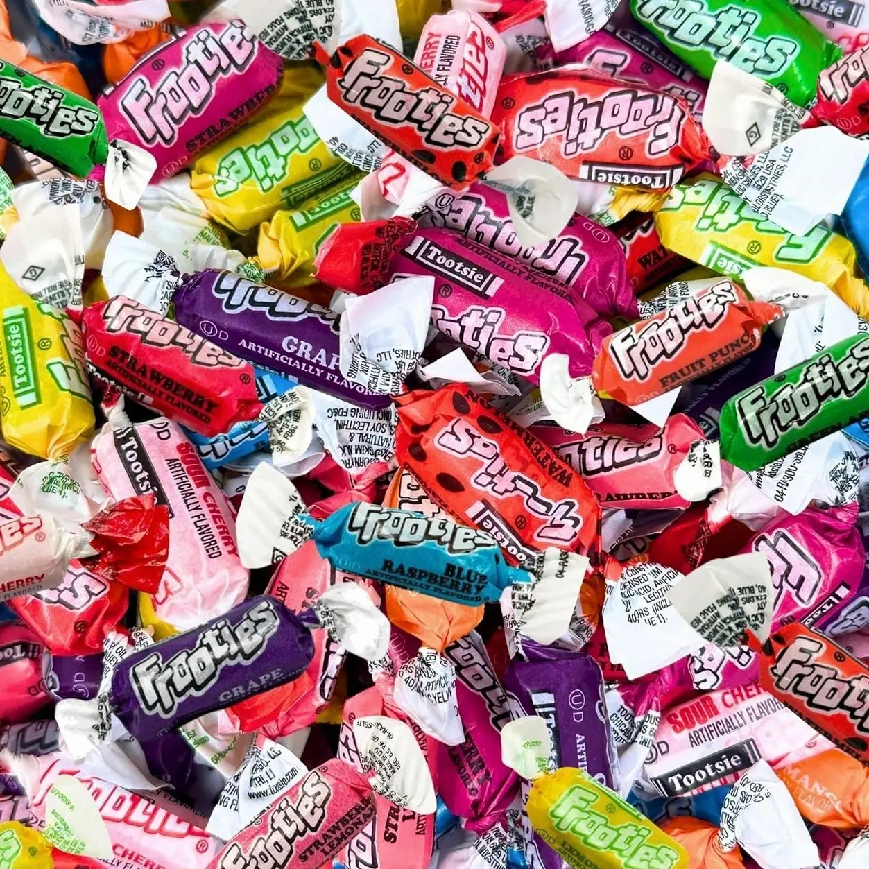 Tootsie Frooties Assorted Candy Mix (10 Fruity Flavors) - Tootsie Roll Taffies, Ultimate Fruity Variety Pack, Gluten Free, Peanut Free & Holiday Fruit Chews 1.5 Lb