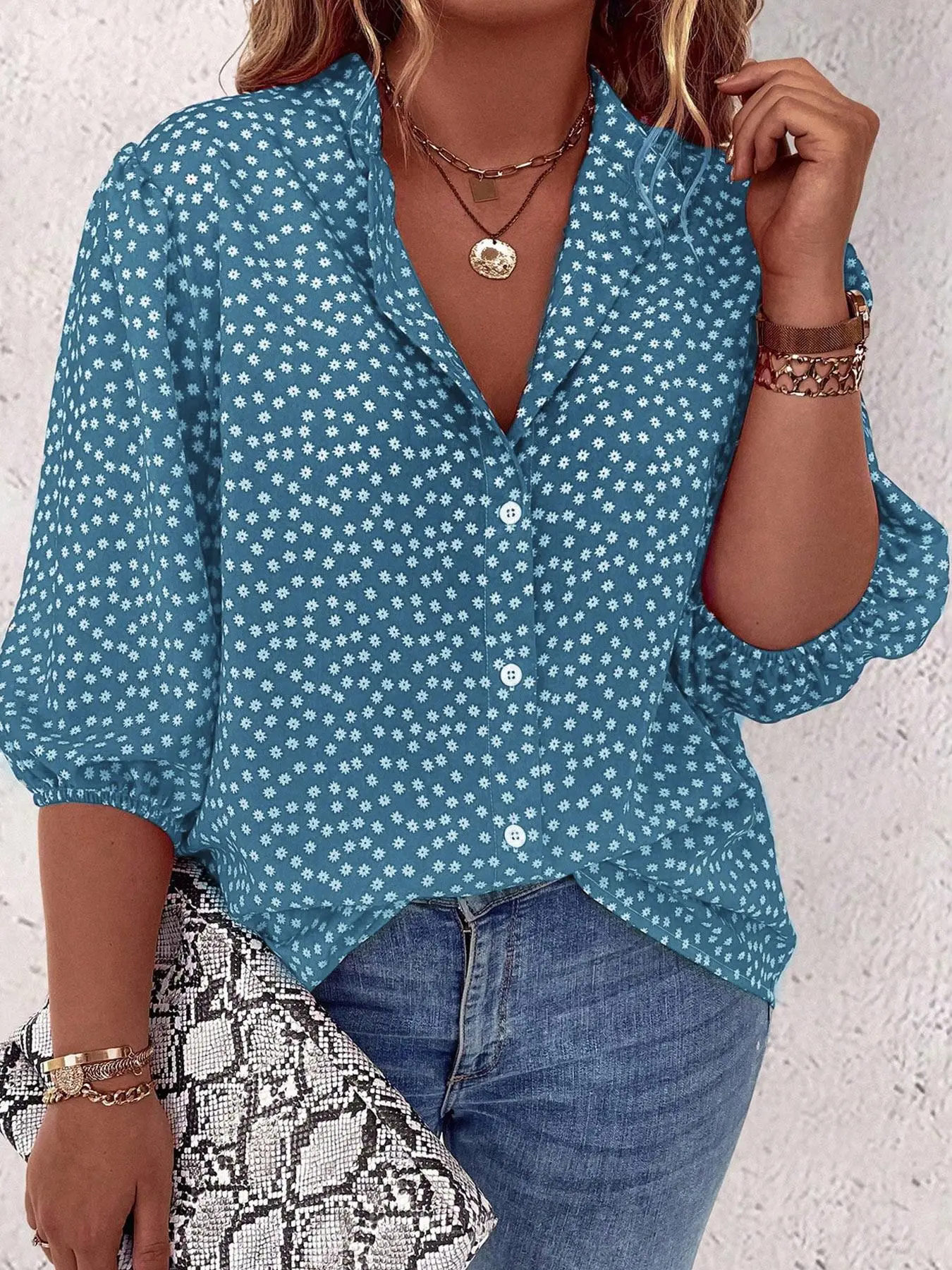 [Plus Size] Ditsy Floral Print Shirt Blouse, Casual Bishop Sleeve Button Closure Top for Daily Wear, Women's Plus Clothing for All Seasons, Button Up Top, Casual Classy Top, Collared Top Blouse