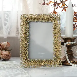 ZIYOO Gold Crystals Picture Frame 4x6 Inch High-Quality Materials Exquisite Craftsmanship Sparkling Crystals for Home Décor