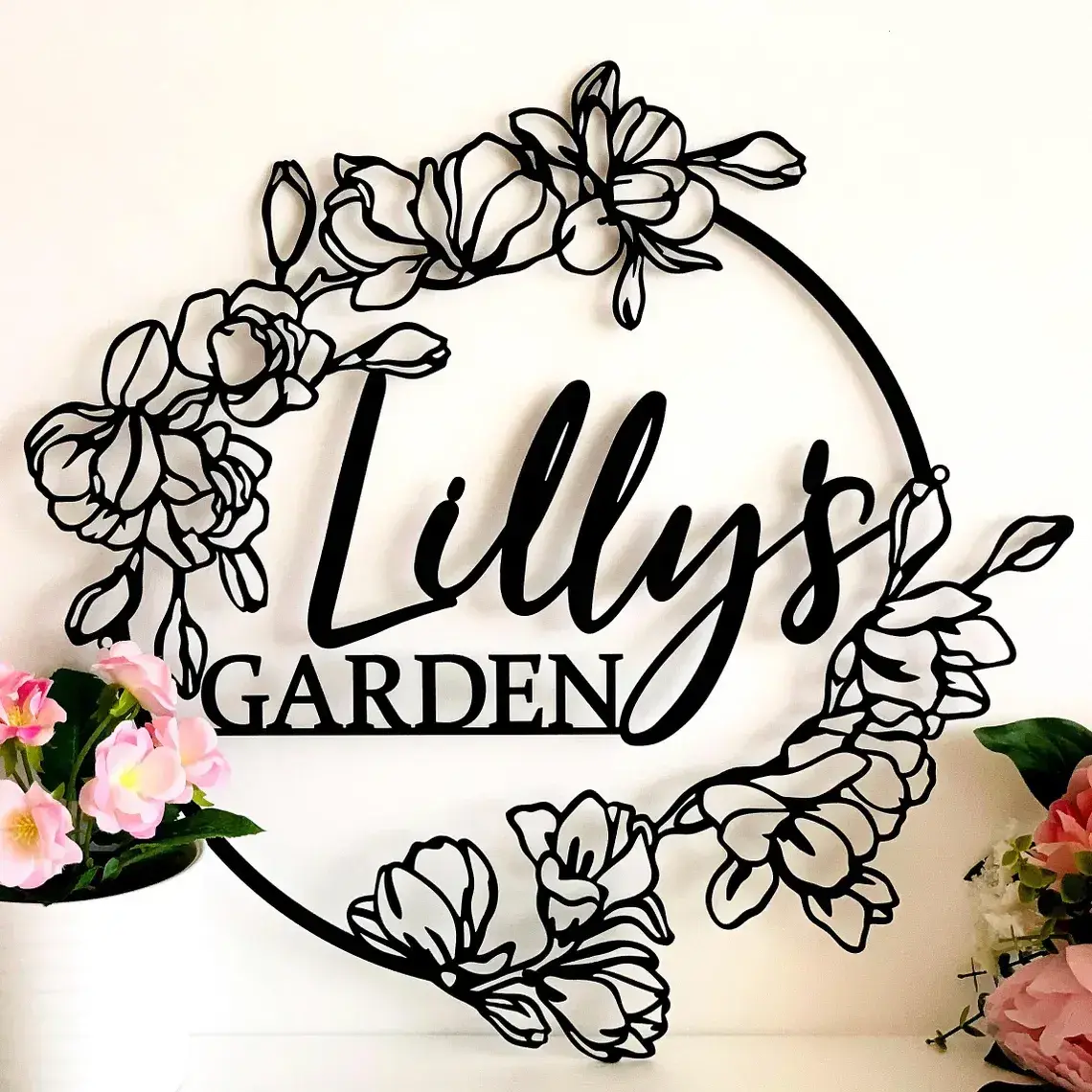 Personalized garden sign with flowers and custom name, Outdoor hanging plaque