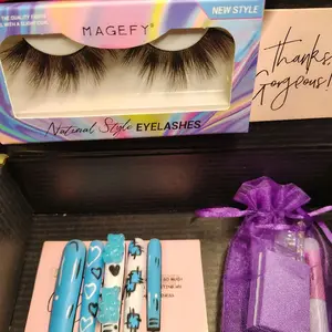 comic book press on nails