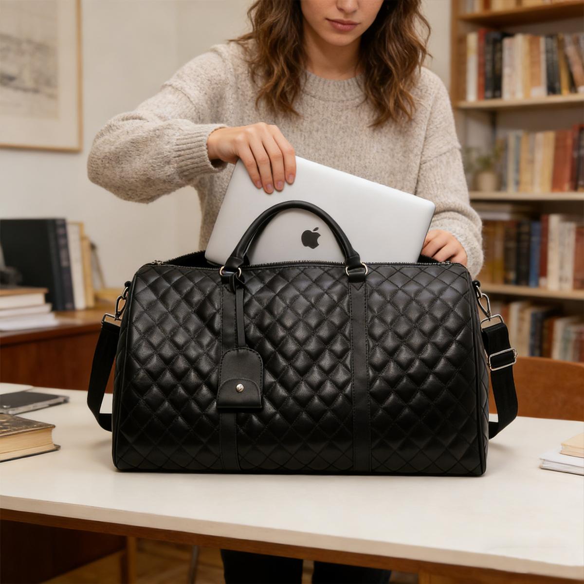 Large-capacity Travel Bag, Practical and Wear-resistant Tote, Suitable for Tourism, Fitness, and Work Trips Waterproof Waxed Canvas Duffle