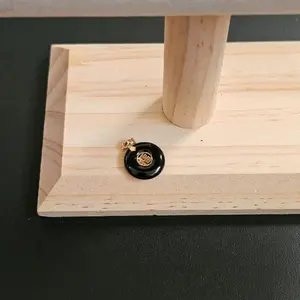 14k gold black onyx pendant