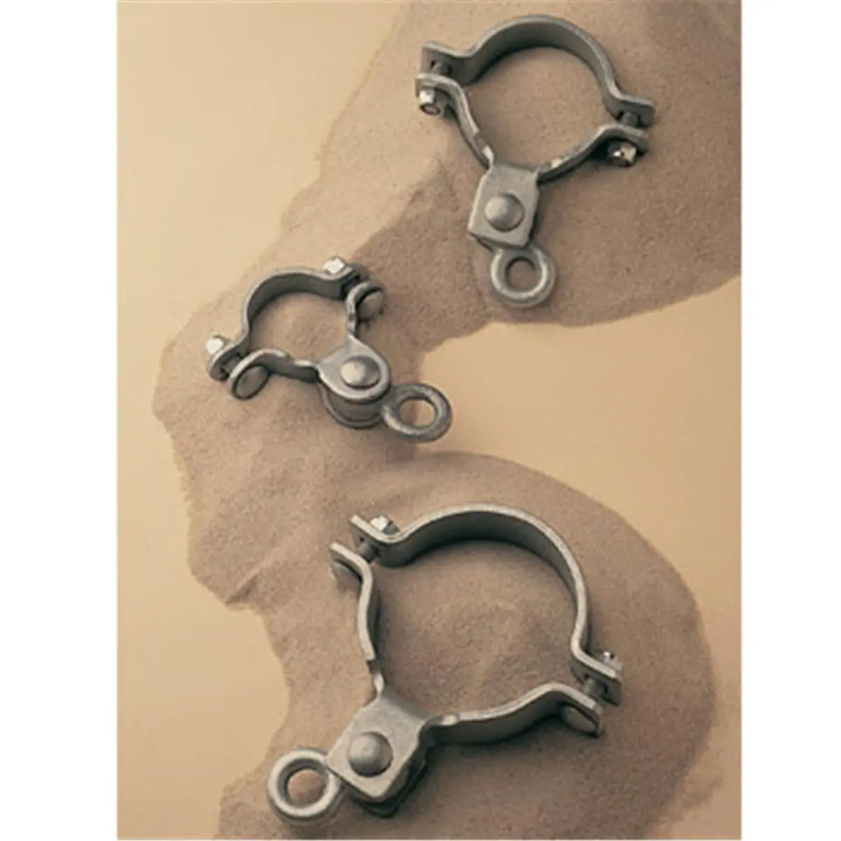 212 MAIN Hangable Metal Pipe Hanger - 5 in. O.D. Bronze-Stamped Steel Wall Hanging, Commercial Grade Durable 8-Figure Pendulum Hook with Oil-Lite Bronze Bearing, 5000 lbs Capacity for Pet Accessories, Figure Eight Pendulum
