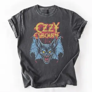Ozzy Osbourne T-Shirt: Vintage Rock Tee, Metal Fan Gift,Ozzy Osbourne Vintage Bat Graphic Oversized T-Shirt, Men’s 90s Rock Band Merch Tee, Distressed Black Casual Short Sleeve, Heavy Metal Grunge Aesthetic Top